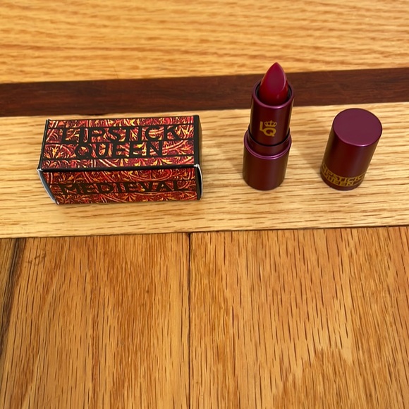 NEW Lipstick Queen